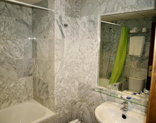 Hotel Al-Yussana Лусена Екстер'єр фото