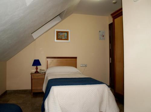 Hotel Al-Yussana Лусена Екстер'єр фото