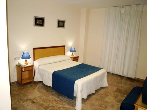 Hotel Al-Yussana Лусена Екстер'єр фото